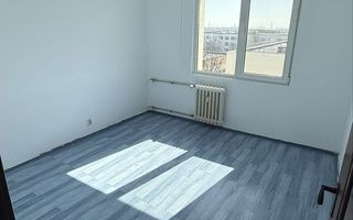 3 camere luminos S-V | bloc reabilitat | zona 1 Decembrie - Poză 2