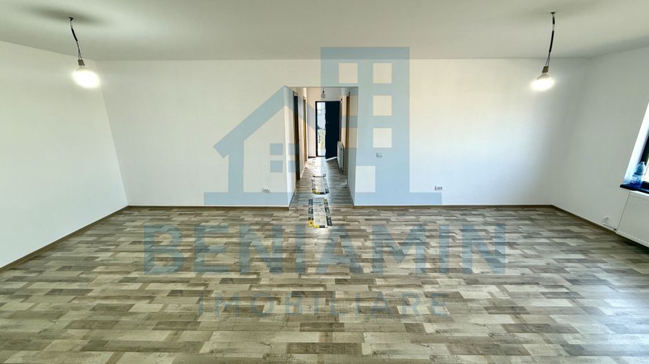 Casa Parter - 440mp teren - toate utilitătile - 2026 - Isalnita - Poză 3