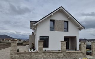 Casa 4 Camere, 138 mp, P+M, Teren 400 mp, Toate Utilitatile, Micesti - Poză 3