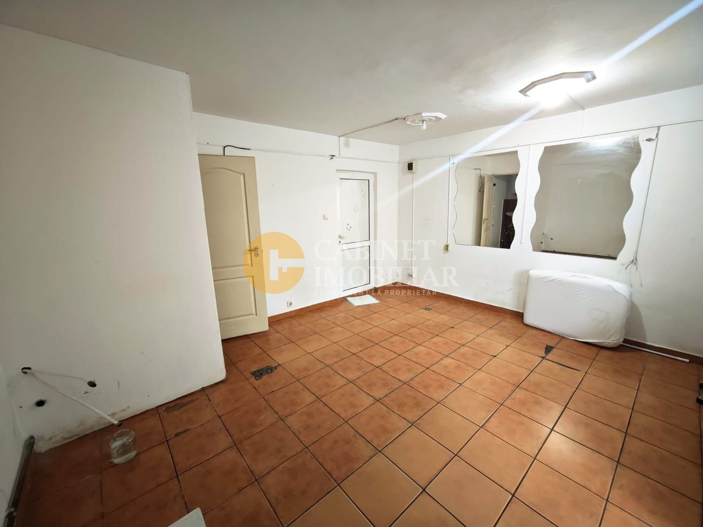 2 camere + spațiu comercial - Parter - Bulevard | Zona CUG - Poză 1