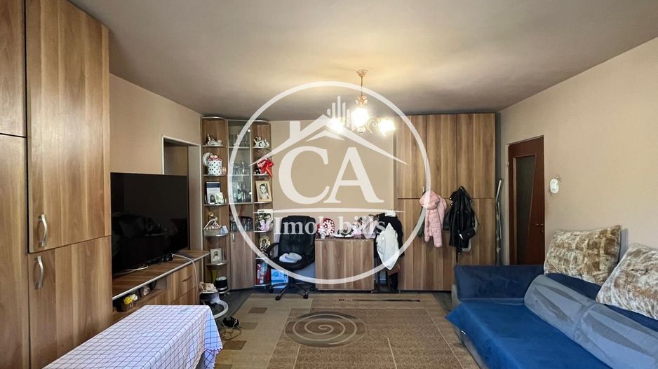 Apartament cu 3 camere de vânzare în zona Rogerius, Oradea - Poză 7