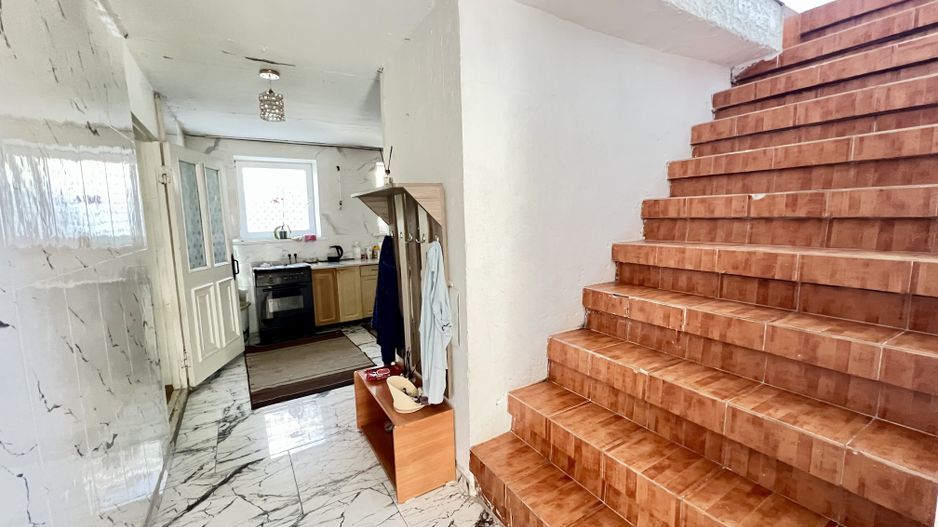 Casa în centrul or.Ialoveni - Poză 8