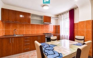 Apartament cu 3 camere, zona Soarelui - Poză 3