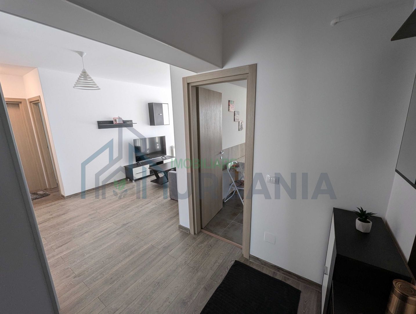 Apartament 2 camere - zona excelenta - Poză 3