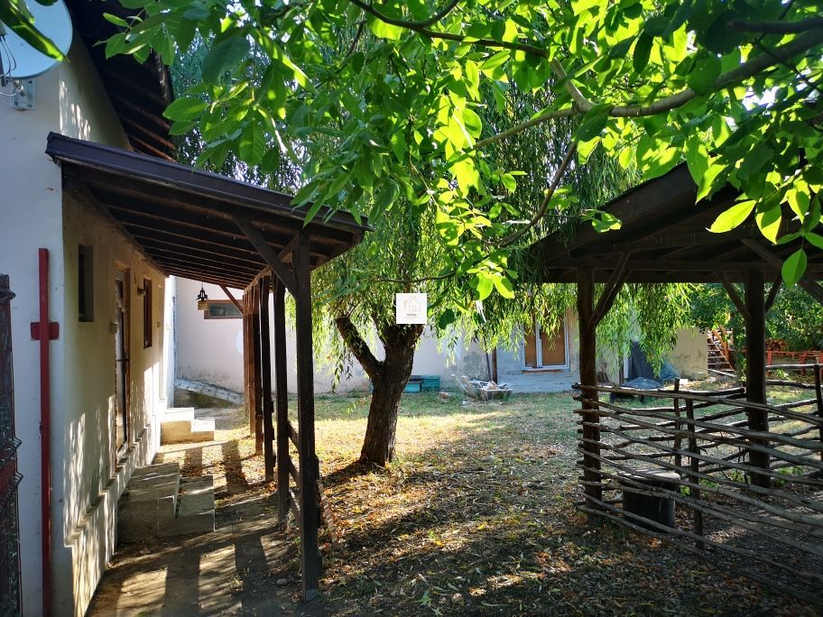 Casa mixta Urziceanca - Poză 1