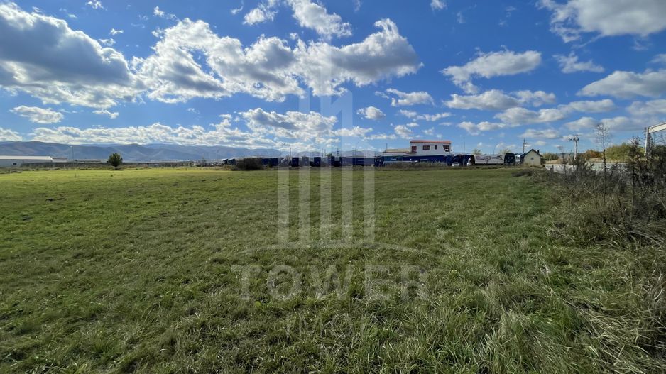 Teren industrial de vânzare în Cristian – 6.000 mp, deschidere la drum asfaltat - Poză 9