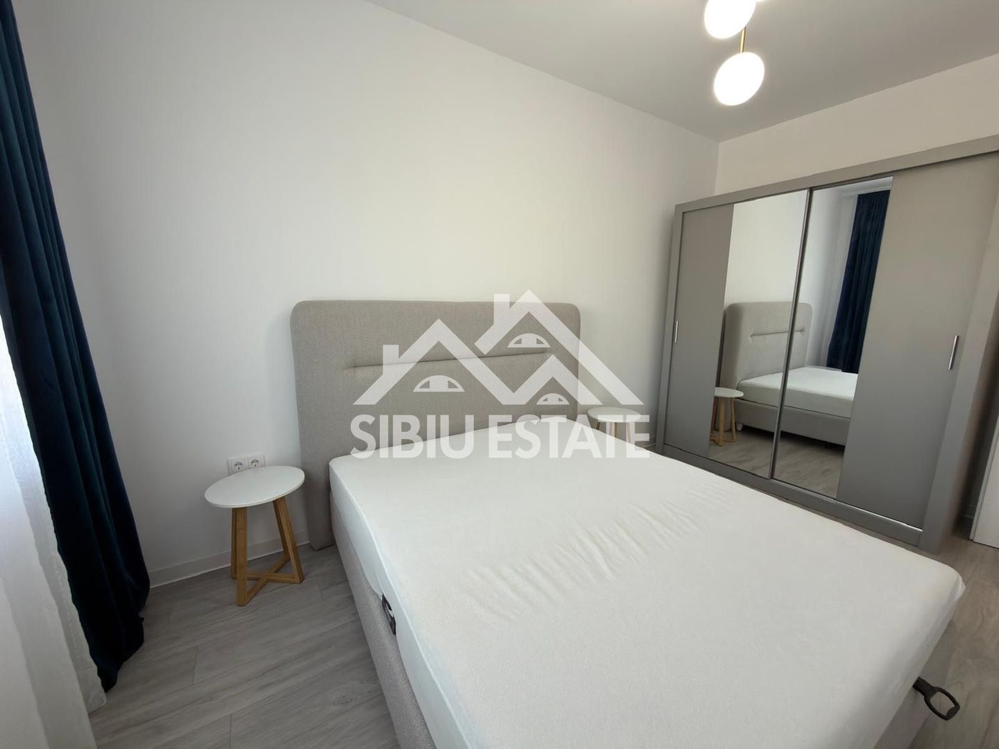 Apartament de închiriat , 2 camere decomandate, cu balcon si parcare - Poză 3