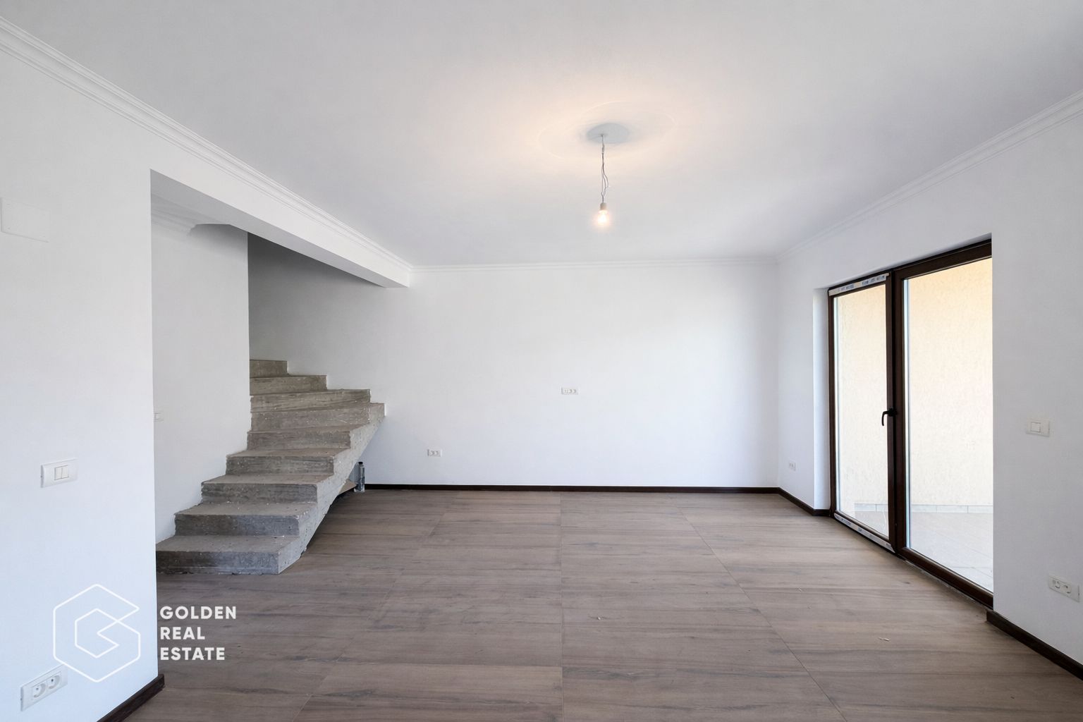 Duplex modern în Giroc, 105 mp utili, teren 250 mp, zonă liniștită de case - Poză 3