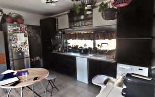 Apartament 3 camere | etaj intermediar | Zona Teilor - Poză 2