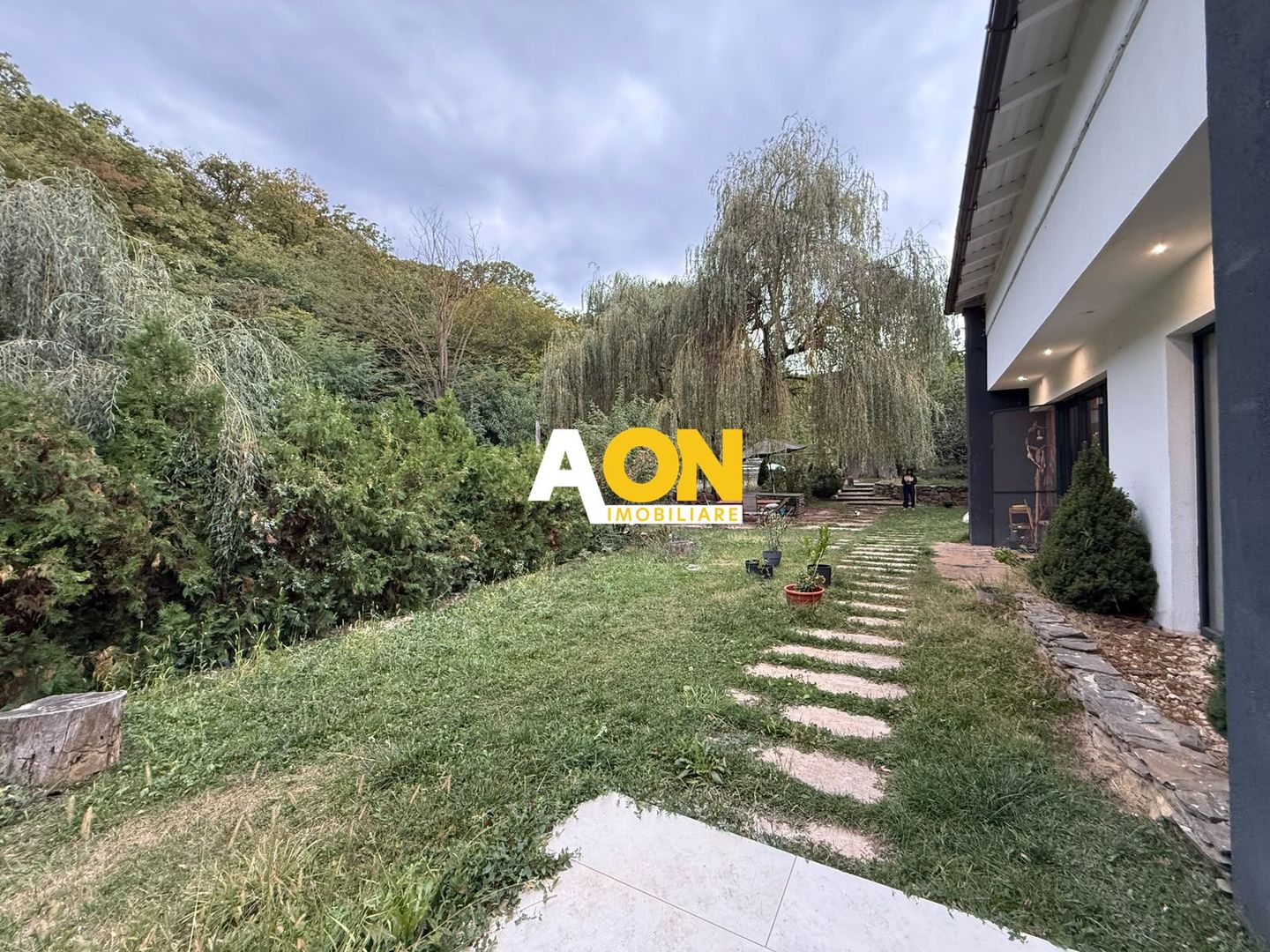 Casa Individuala Zona Schit, 4 Camere, 4 Bai, 1600mp Teren - Poză 29