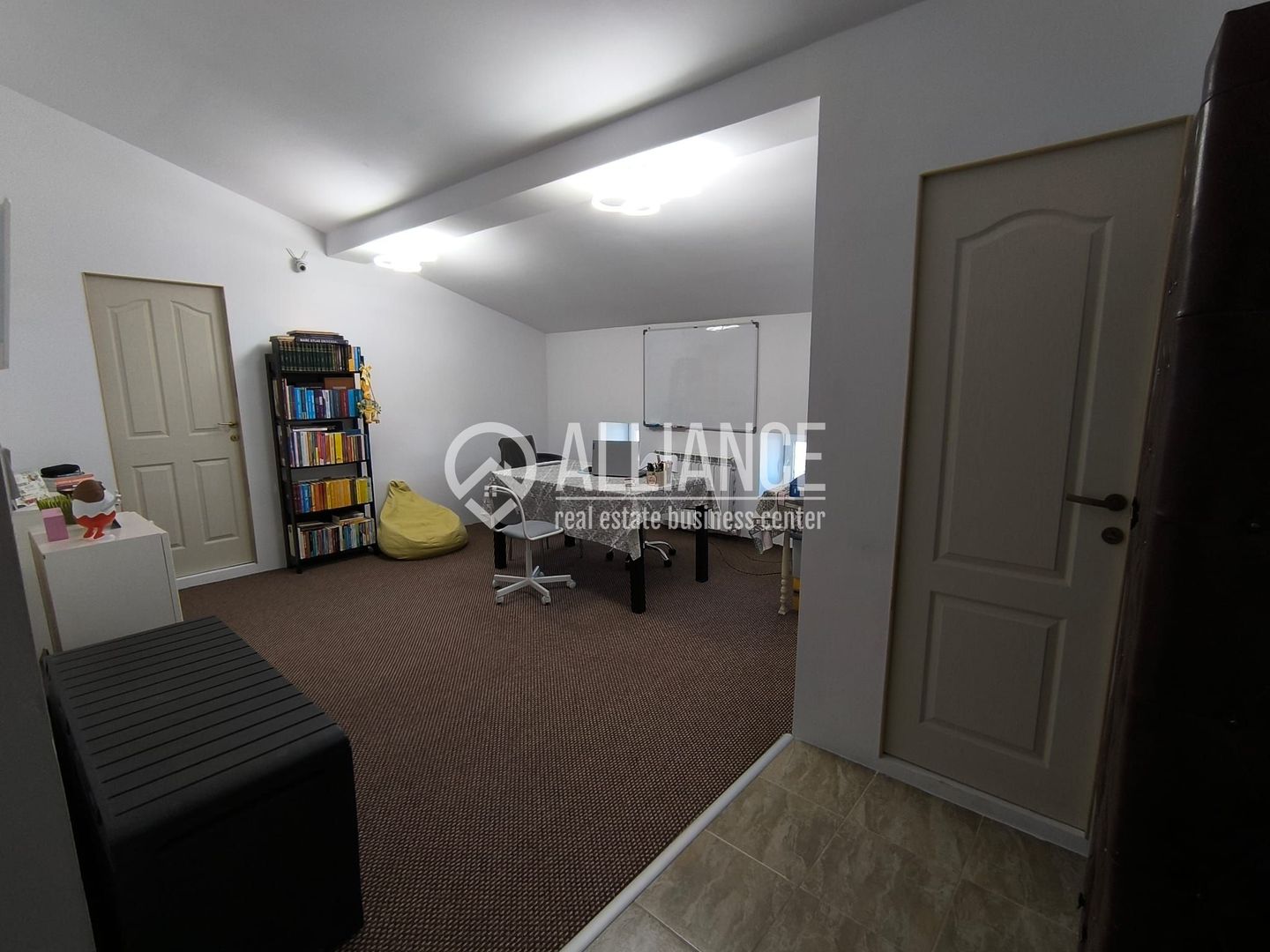 Apartament 3 Camere zona linistita ( Palas )( cod 12 ) - Poză 8