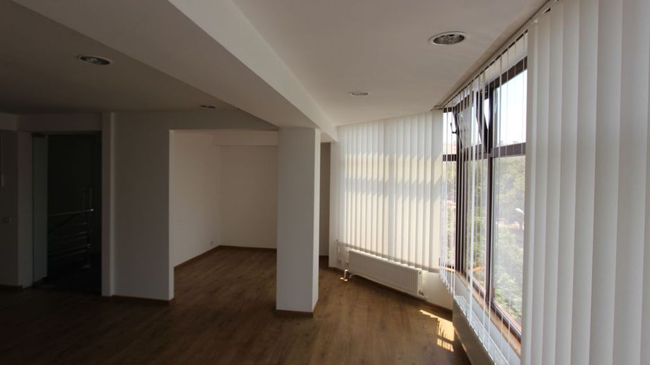 Imobil birouri in zona ultracentrala - Poză 2