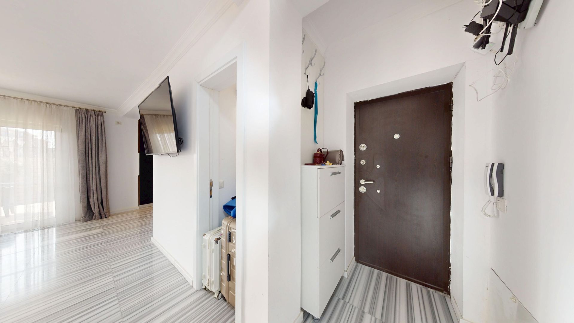 DOBROESTI - Ciresului | Vila tip Duplex - Curte + Parcari - Poză 3