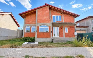Casa cu 5 camere la rosu, nou construita, Sagu/ sau schimb cu apartament - Poză 13