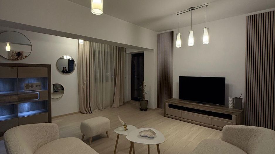 AP. 2 CAMERE VITAN, BUCATARIE INCHISA,CENTRALA PROPRIE,LOC PARCARE - Poză 1