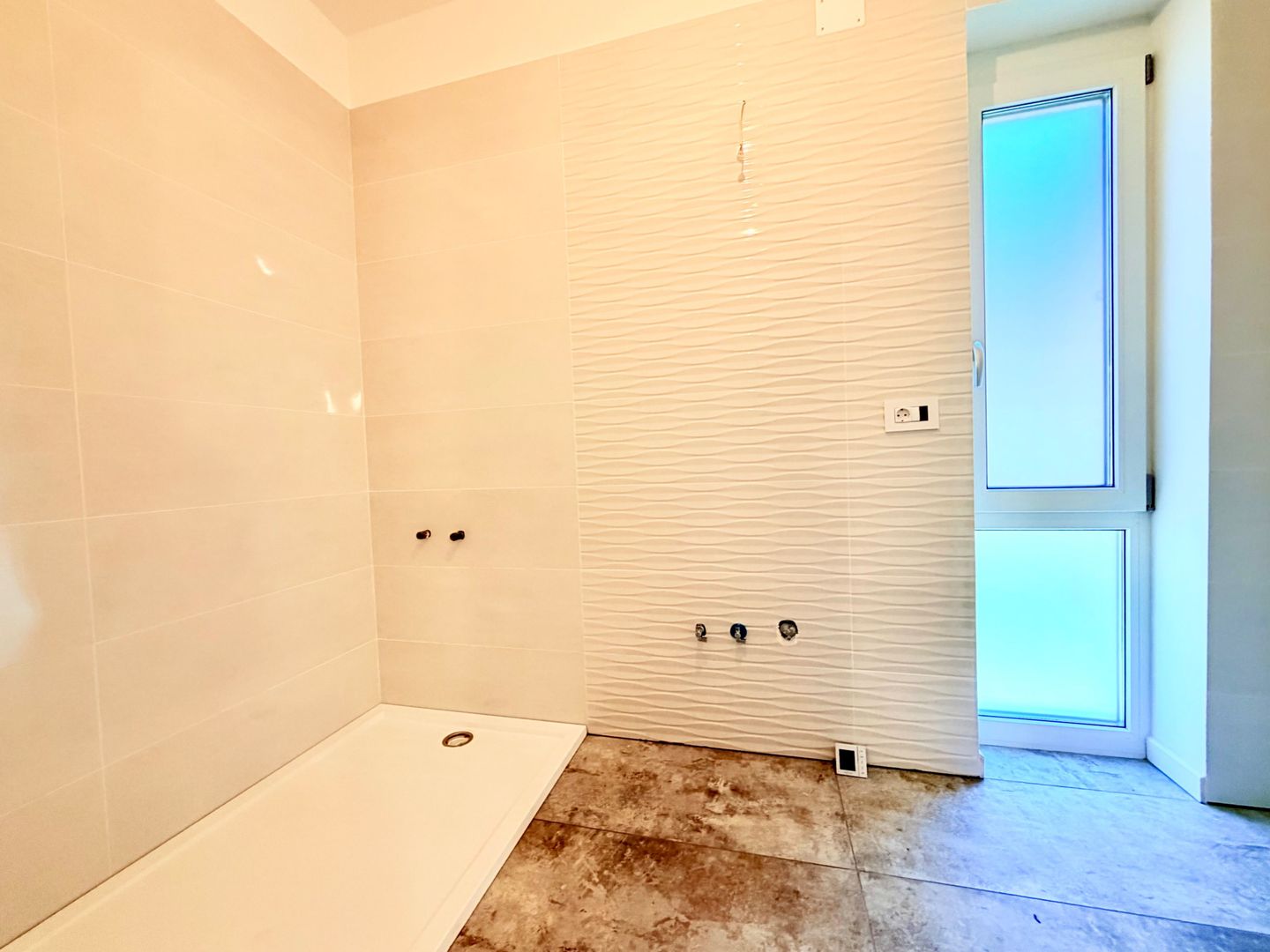 Casa parter prima închiriere – liniste si acces rapid spre centru - Poză 15