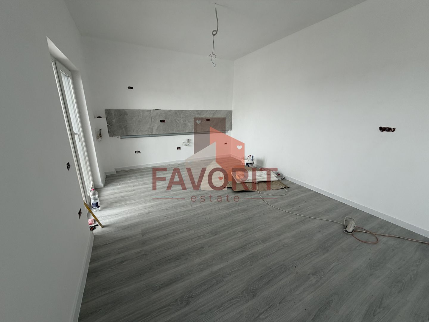 Etaj 1. Finisaje la alegere. Terasa de 22 mp. 2 locuri parcare - Poză 2