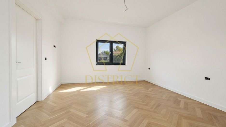 Casa individuala pe parter cu 5 camere | Mosnita Noua - Poză 6
