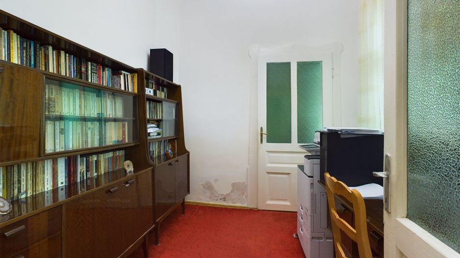 Casă individuală cu teren de 1100 mp și 3 apartamente în curte - Poză 7