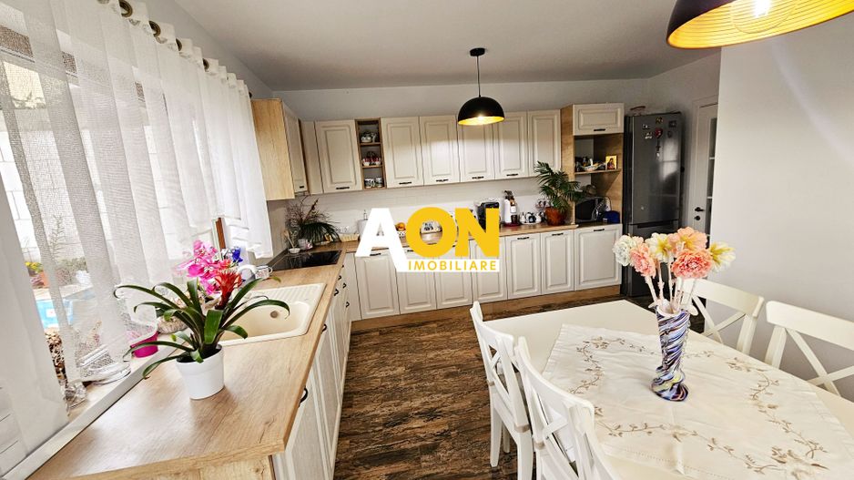 Casa cu 5 camere, 868 mp teren, ideala pt. 2 familii, zona Valea Popii - Poză 12