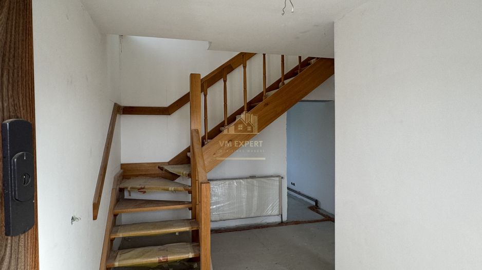 VILA 5 CAMERE,TEREN 560 MP, CAMPULUNG, ARGES - Poză 14