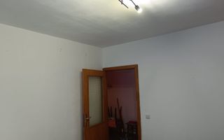 Apartament cu trei camere, structura mare, zona Astra - Judetean 99 mp - Poză 3