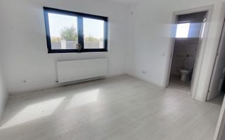 Casa Mogosoaia, constructie noua, 3 bai, zona in dezvoltare, vecini civilizati - Poză 3