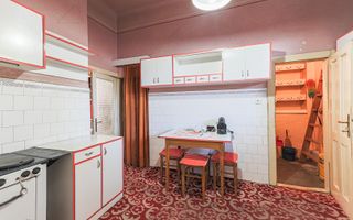 2 apartamente, 1 etaj, o oportunitate rară – ultracentral - Poză 3