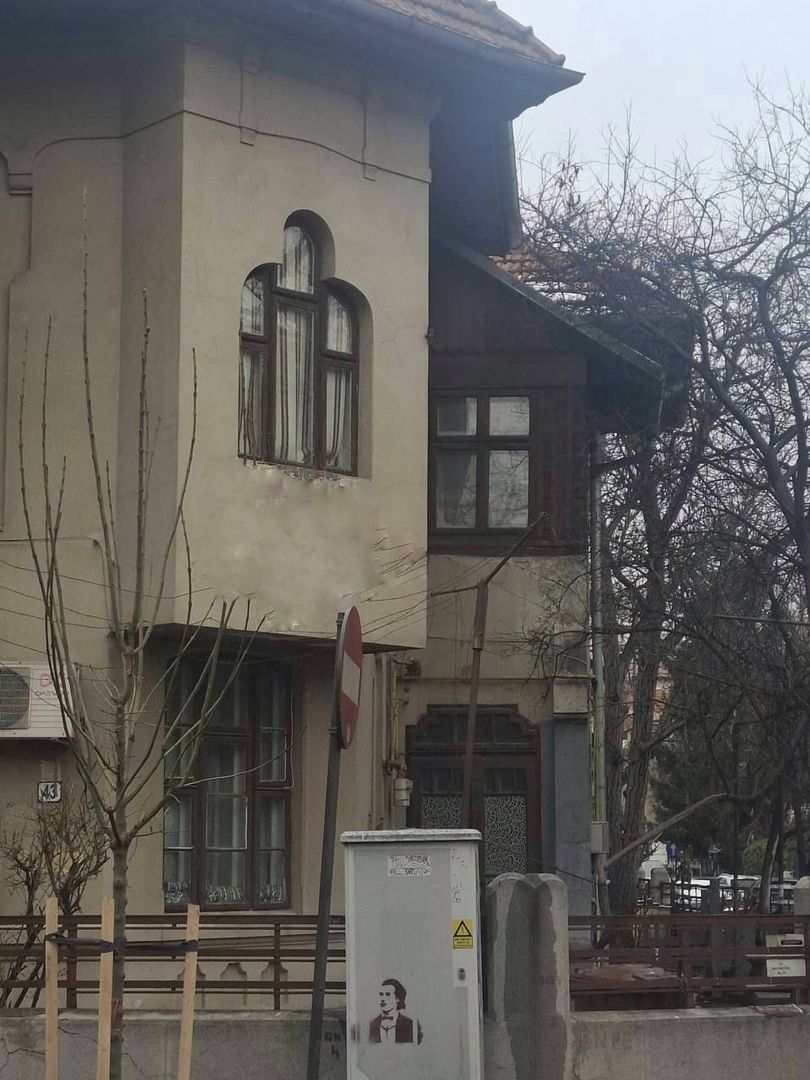 Apartament 2 camere de vanzare - Poză 1