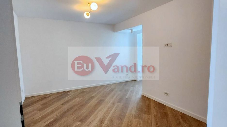 De vanzare apart. 3 camere Faleza , vedere Dunare, 78 mp, renovat premium - Poză 10