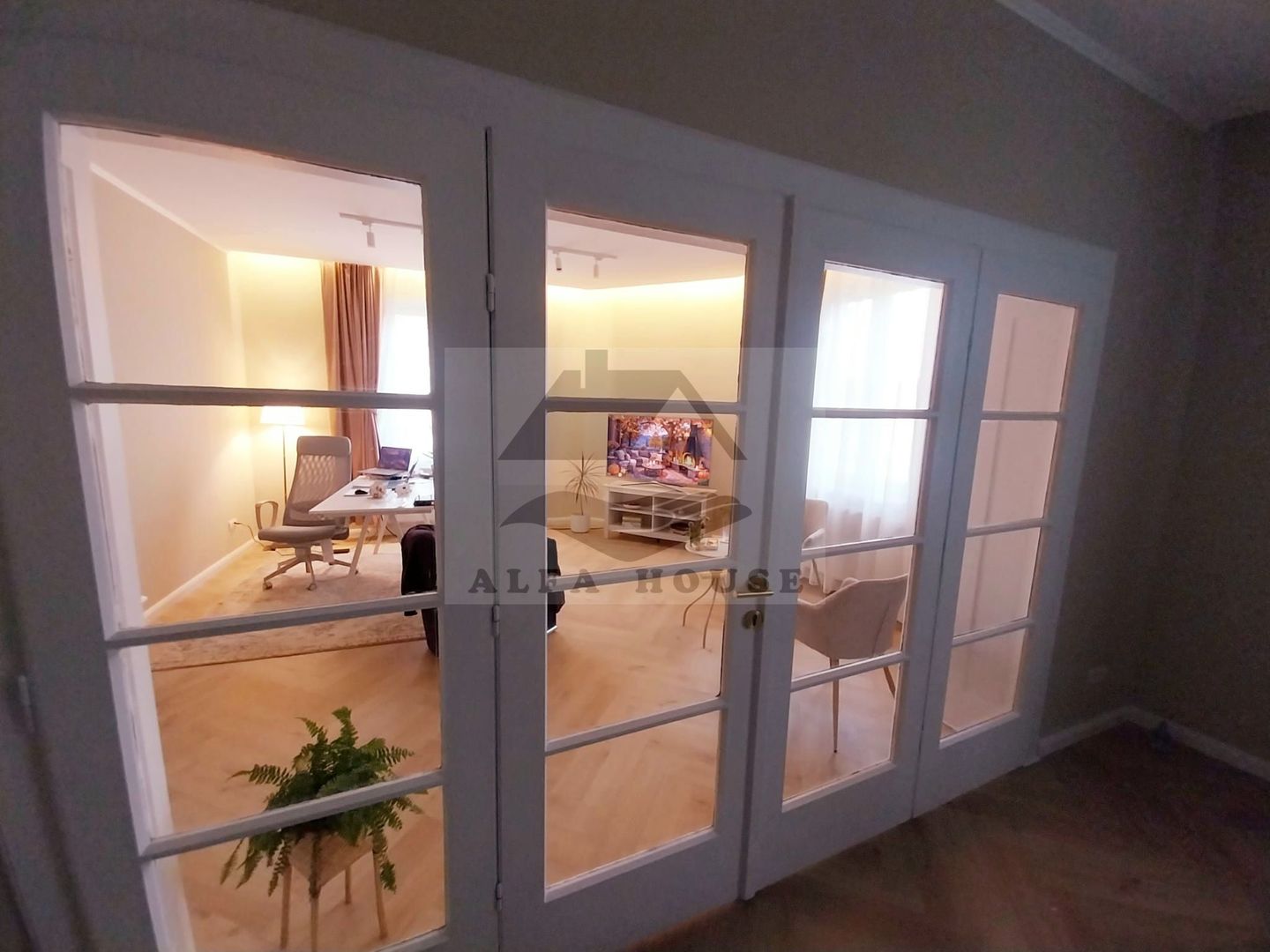 Casa individuala 5 camere Brasov - zona Bartolomeu - Poză 4