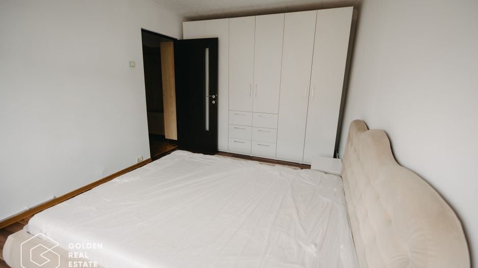 Apartament cu 4 camere, complet utilat și mobilat, zona Vlaicu - Poză 9