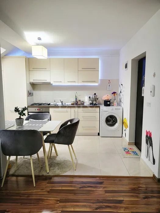 Apartament elegant cu 3 camere în Zorilor - Poză 1