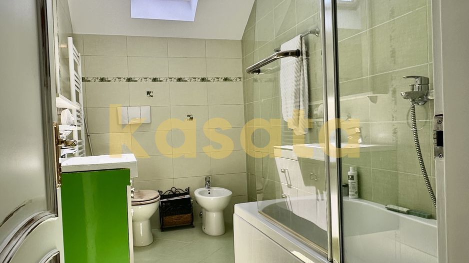 Vila care redefinește echilibrul între rafinament, spațiu și liniște - Poză 64