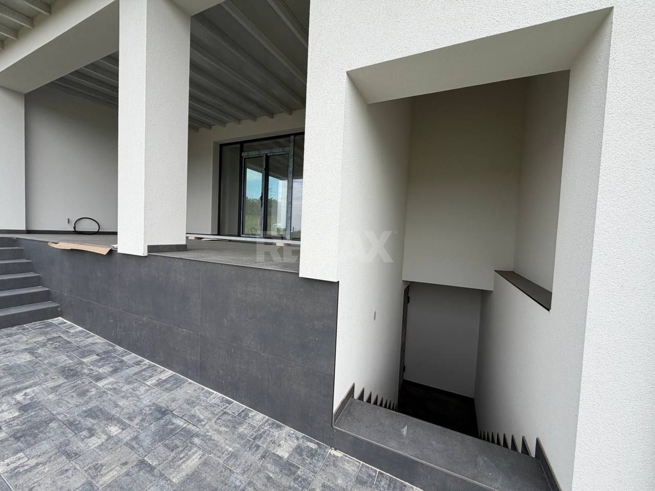 Casă modernă Hi-Tech de vânzare în Budești - Poză 11