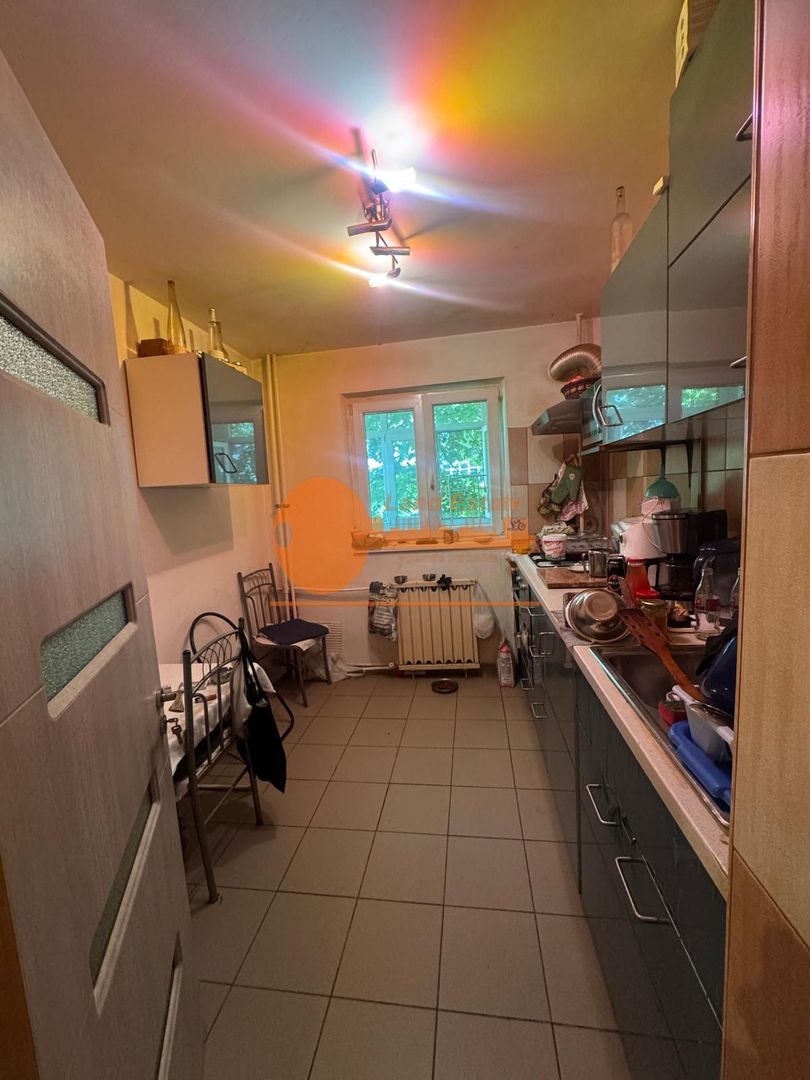 3 camere Crangasi-Zboina Neagra-Boxa ( 10 minute metrou ) - Poză 9