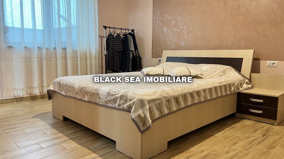 Vila de 7 Camere D+P+1+POD - Curte si garaj, EFORIE NORD Ocazie unica - Poză 11