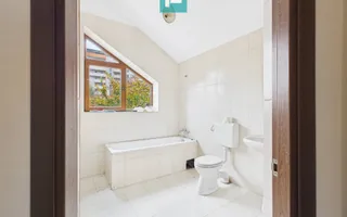 Casă  spațioasă cu 5 camere, Aradului - Poză 18