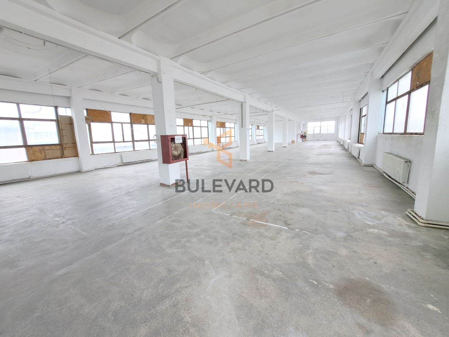 Spatiu industrial 614 mp, Lift, Zona Piata 1Mai! - Poză 6