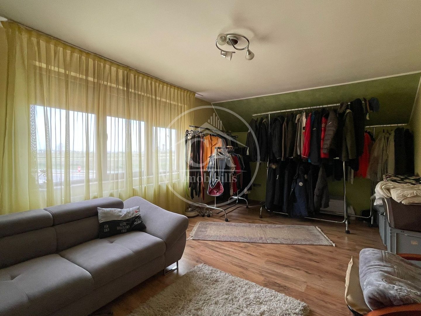 Casă de vanzare cu 3 camere în Cartierul Tineretului, Haieu, Bihor - Poză 20