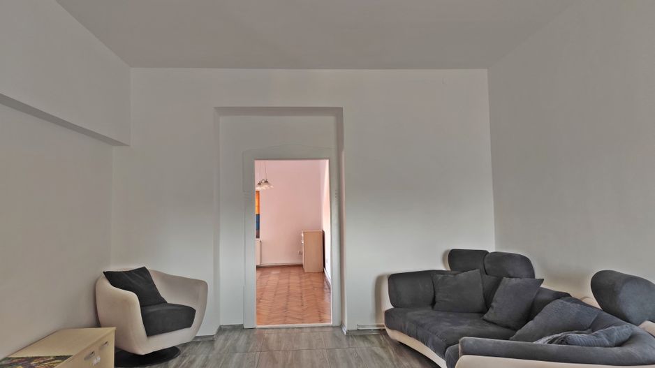 Inchiriere apart. 4 cam. Ultracentral, pe str. Iosif Vulcan, Oradea - Poză 2