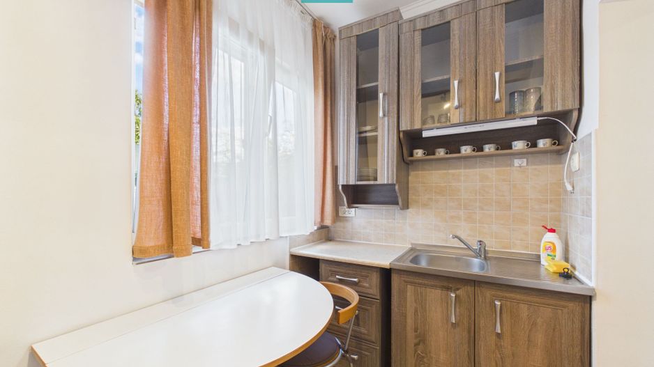Casă cu 2 apartamente în Grădiște - Poză 10