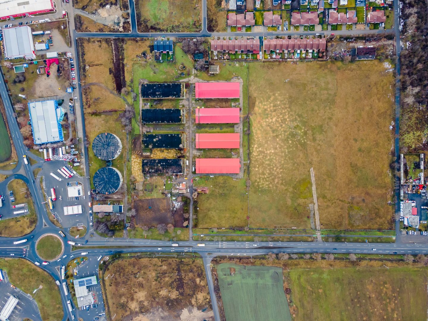 Teren intravilan la șoseaua principală Grădiște - Poză 5