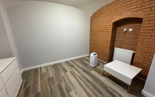 Apartament cu 2 camere, 45mp, Zona Central - Poză 3