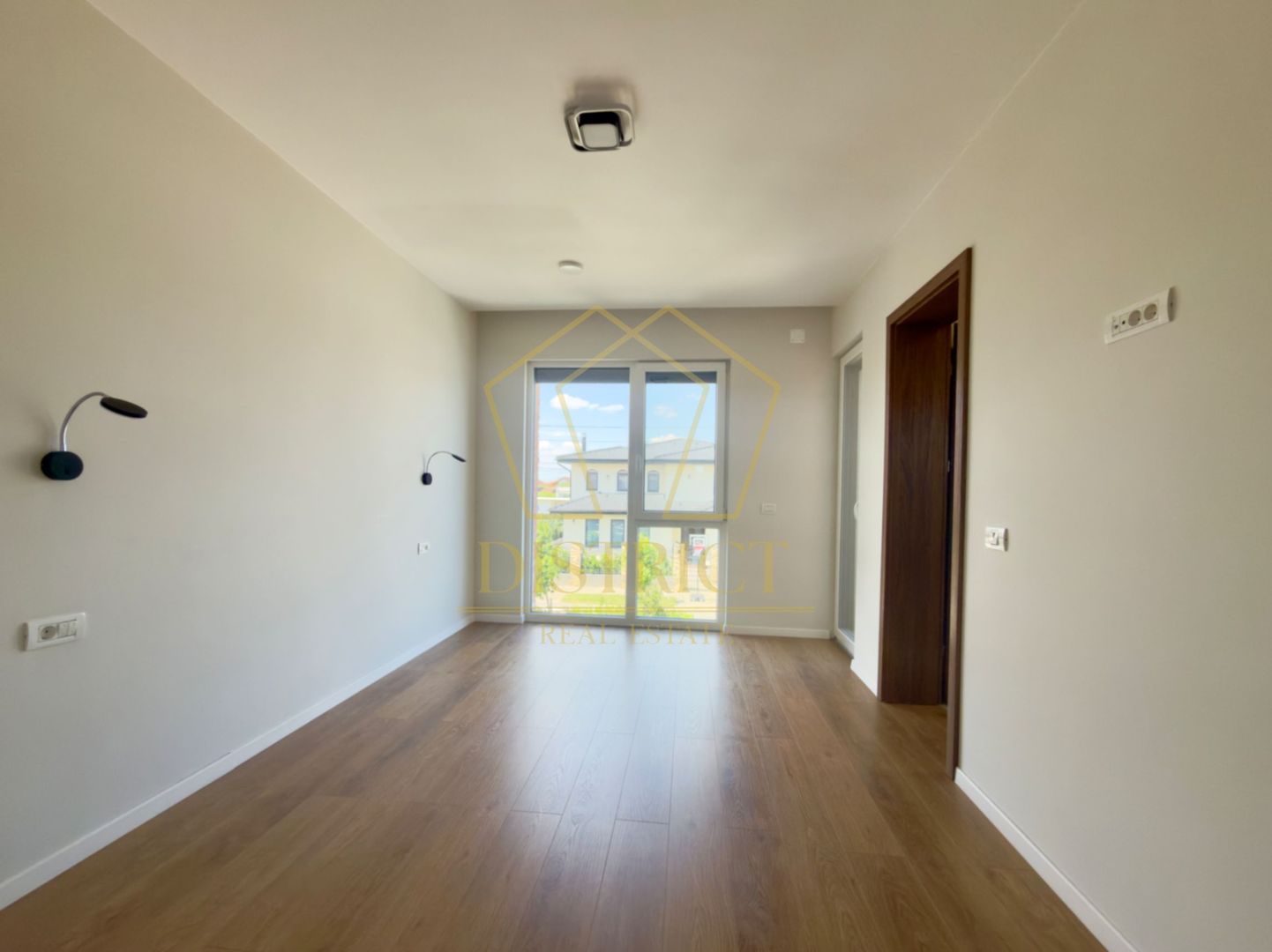 Duplex deosebit cu 5 camere | Garaj + beci | Dumbravita - Poză 14