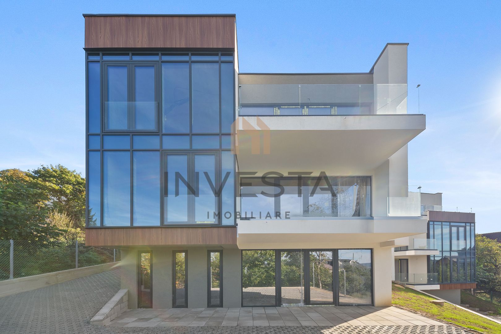 Spatiu premium Zorilor, 600 mp, vitrat, 25 parcari! cu panorama! - Poză 2