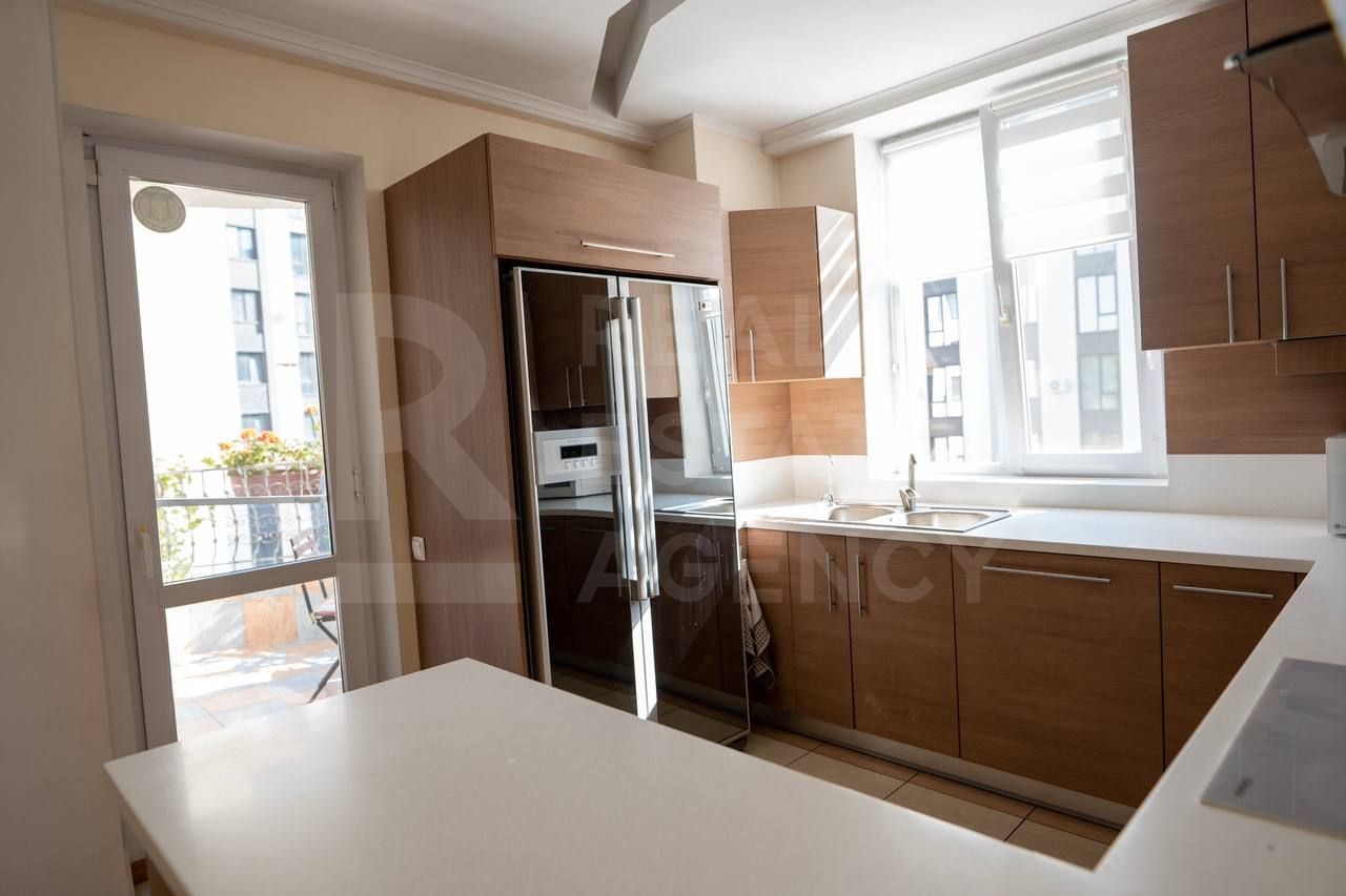 Chirie, apartament, 3 camere, str. Colina Puşkin, Centru - Poză 6