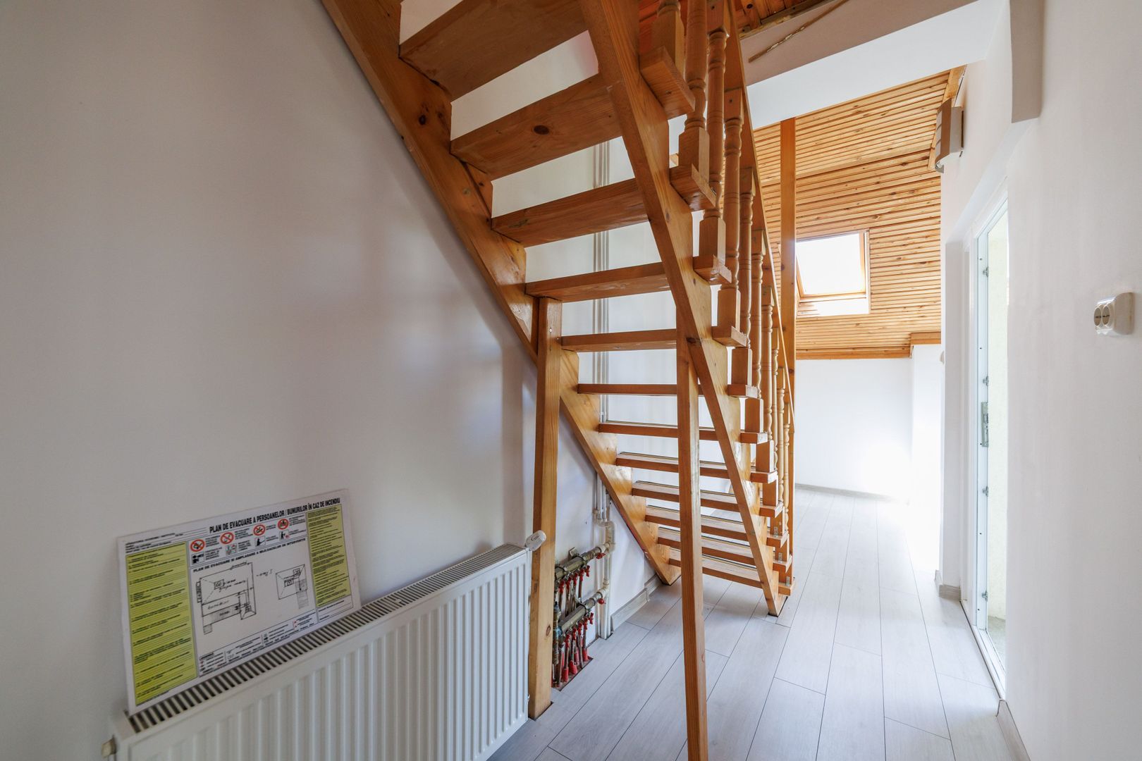 Proprietate multifunctionala | Doua cladiri | 581 mp | Pitesti - Poză 10