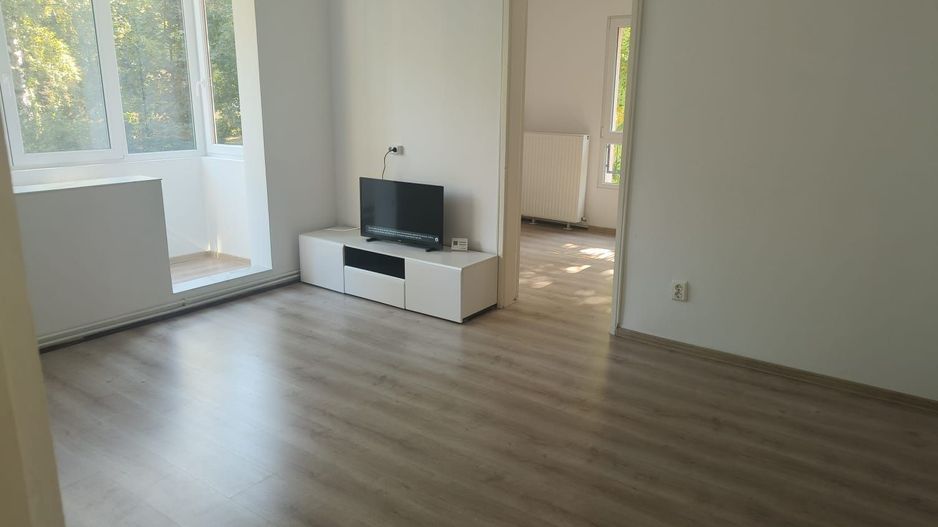Apartament 2 camere zona Astra,strada Uranus - Poză 1
