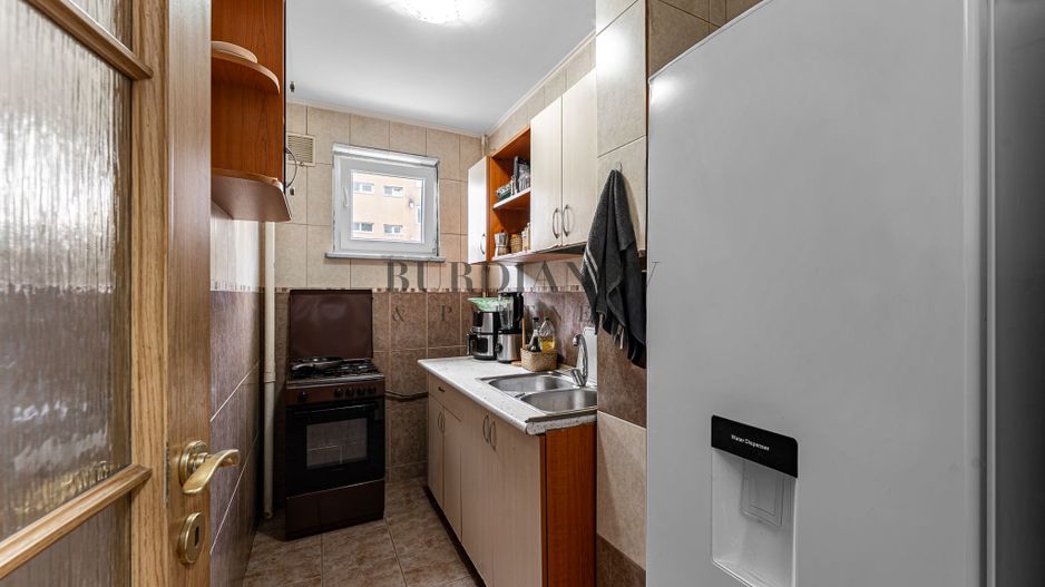 Apartament cu 4 camere- 57 mp utili -Dr Taberei- Metrou Romancierilor - Poză 5